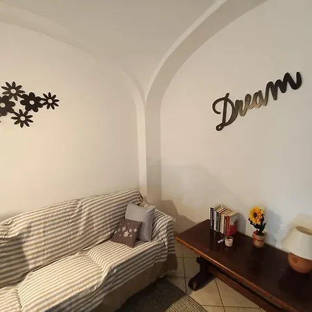 Apartment La Petite Maison Fleur