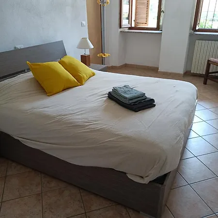 La Petite Maison Fleur Lägenhet Biella