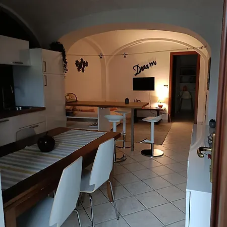 La Petite Maison Fleur Biella